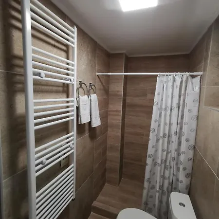 White House Ns Daire Novi Sad