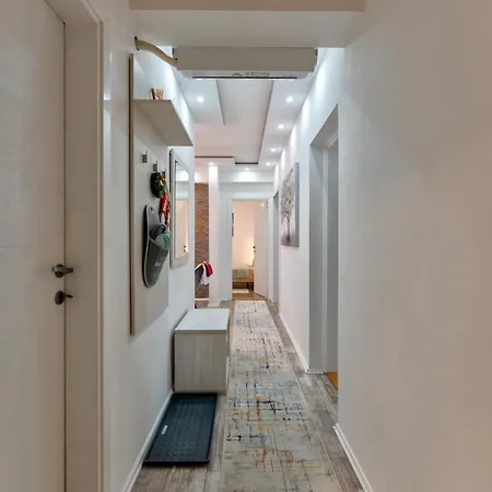 White House Ns Apartment Novi Sad
